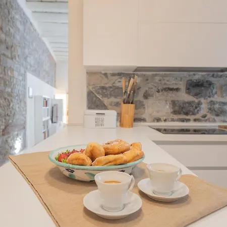 Wine Not In Centre By Rent *