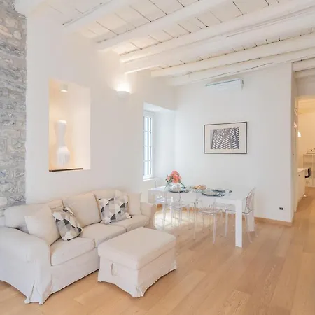 Apartment Wine Not In Centre
