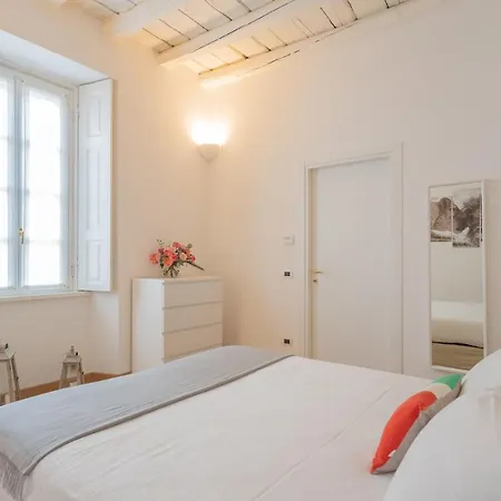 Wine Not In Centre Apartment Como