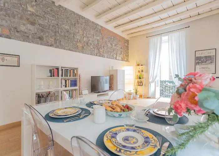 Wine Not In Centre By Rent Apartment *