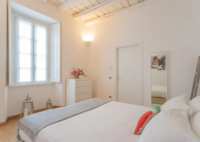 Wine Not In Centre By Rent Apartment Como