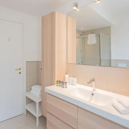 Apartman Wine Not In Centre By Rent Como